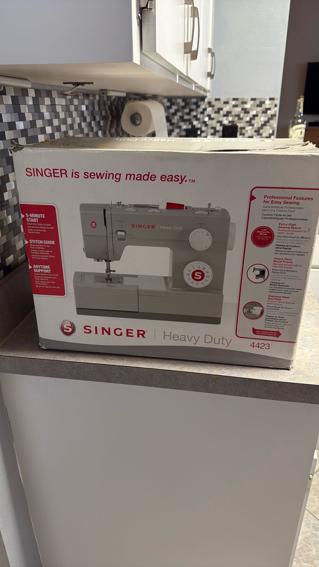 Singer Heavy Duty Sewing Machine