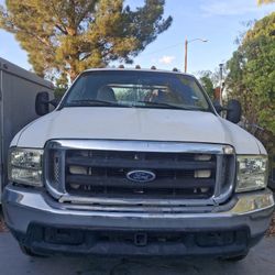 2000 Ford E-350