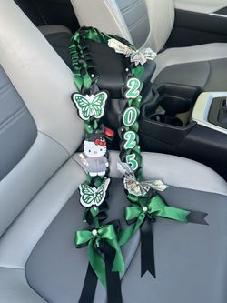 Custom Graduation Leis