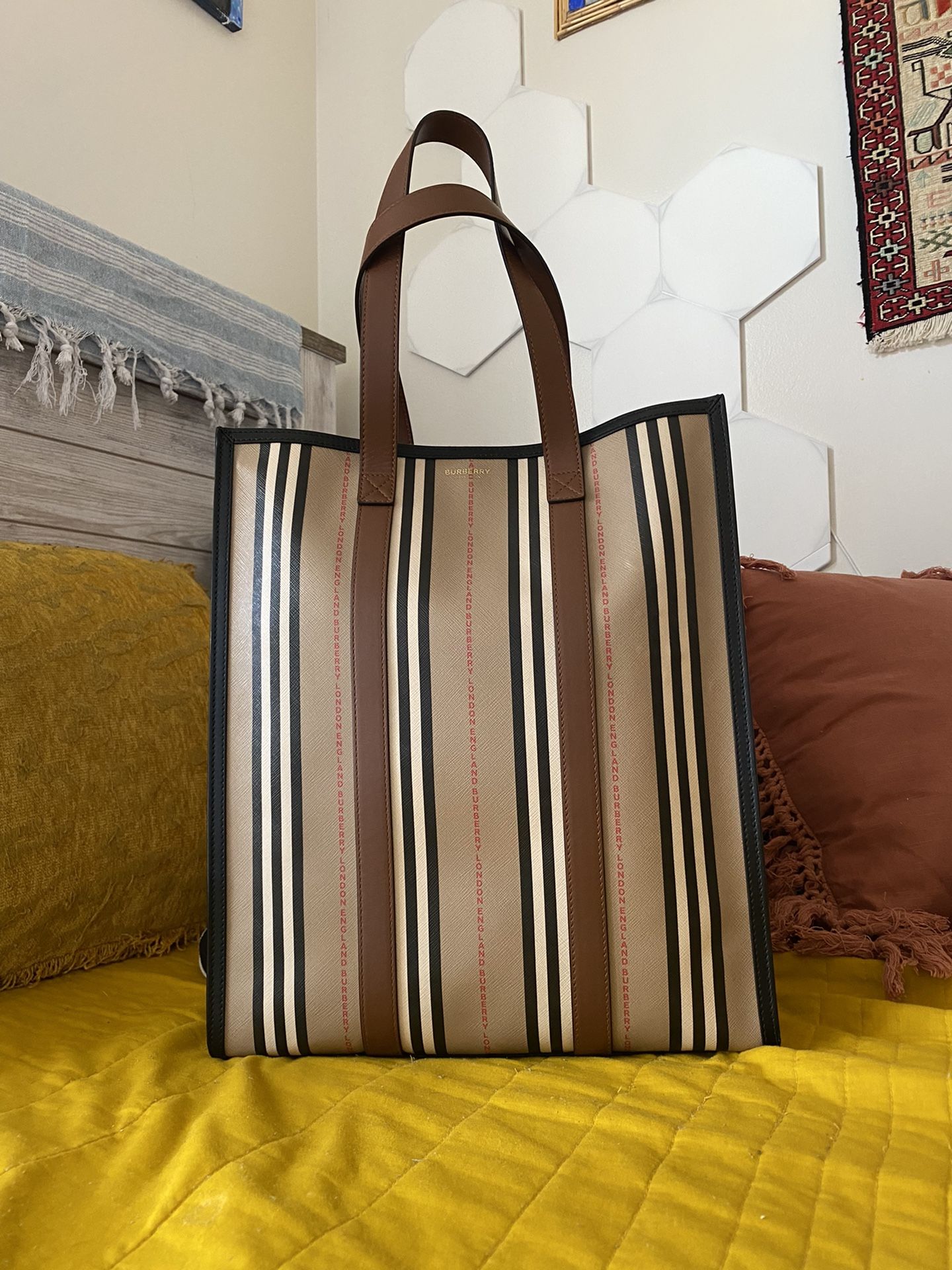 BURBERRY tote bag