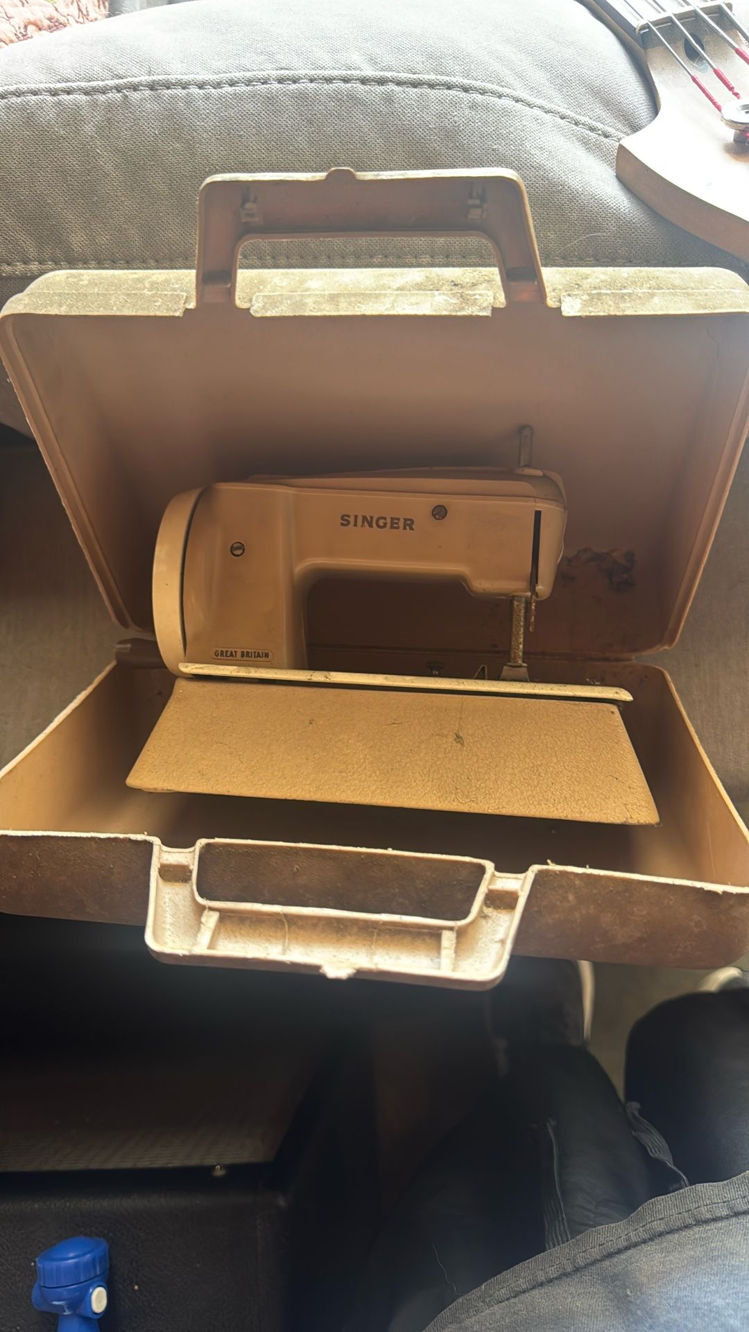Antique Vintage Sewing Machine