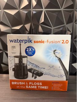 Waterpik Sonic Fusion 2.0 Flossing Electric Rechargeable Toothbrush Set, Black -NEW (3038/9)