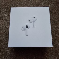 AirPods Pro (2nd generation) with MagSafe Charging Case (USB‑C)

