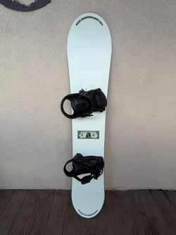 New Sims 151.5 cm Snowboard and New Bindings