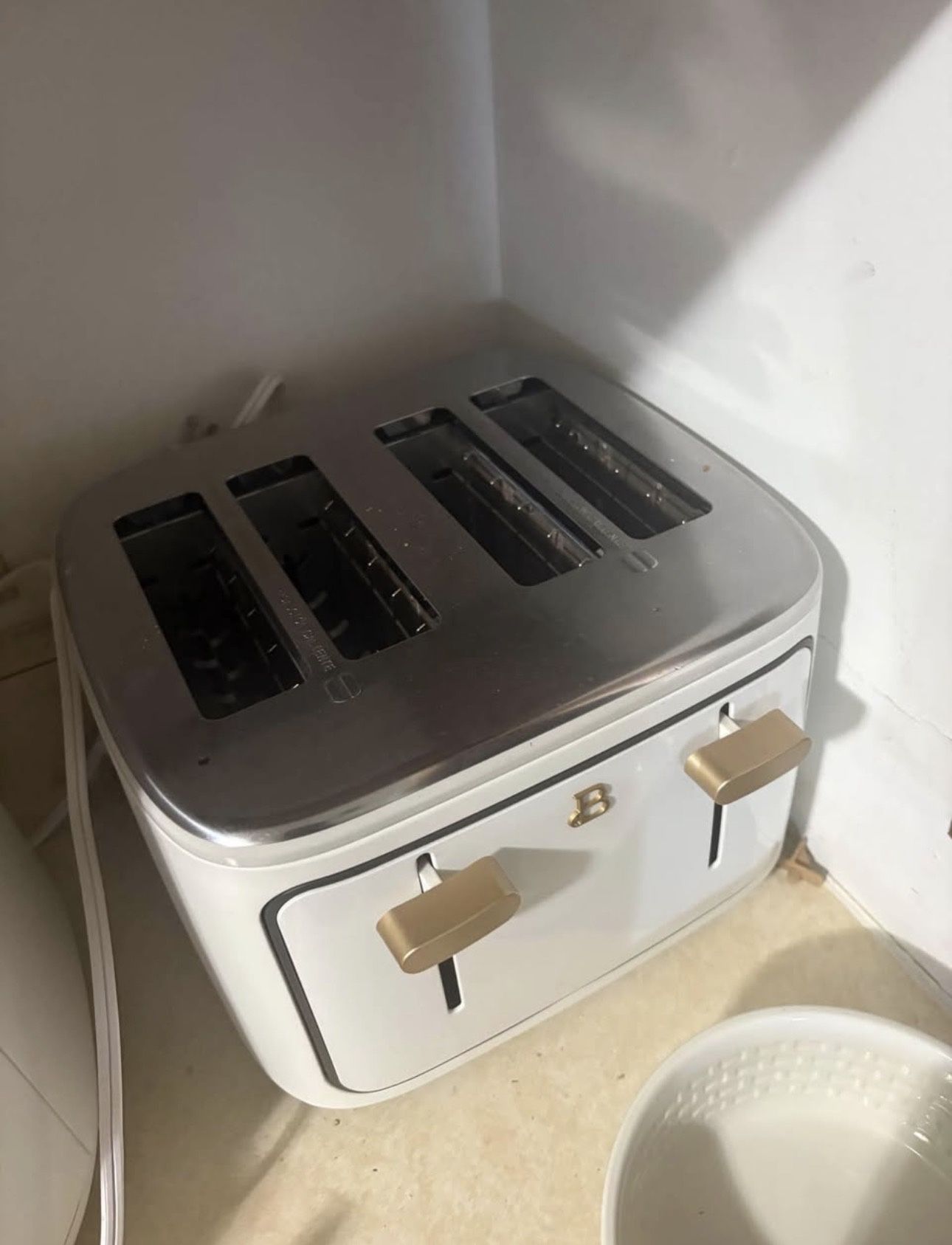 Beautiful By Drew Barrymore Toaster