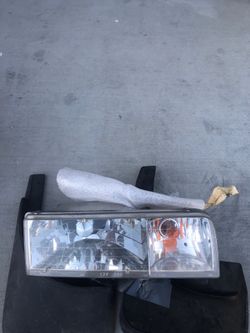 Ford driver side front head light