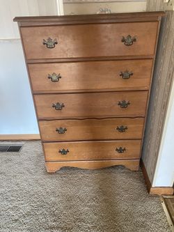 44 Inch x 29 Inch 5 Drawer Cabinet/Dresser