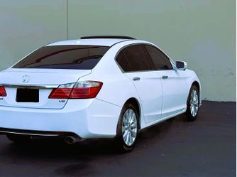 Honda Accord EX-L - Mint Condition