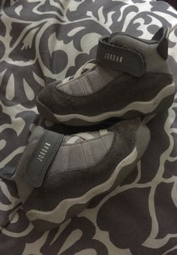 JORDAN 6 RINGS Boys kids Sneakers Cool Grey 7c