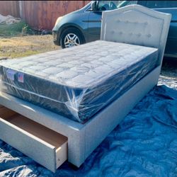Cama Twin Con Colchon. Buena Calidad. 