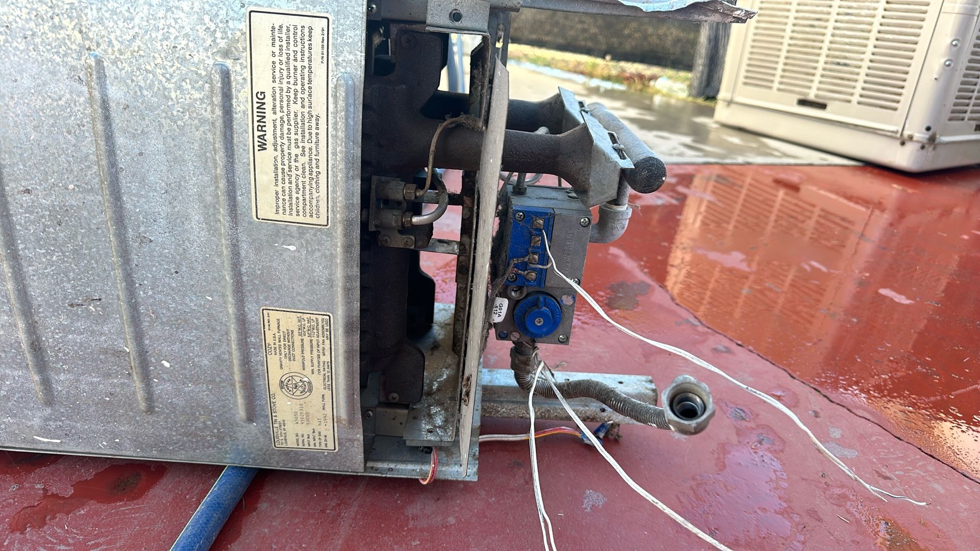 Wall Heater.!!! Very Good Condition Works Very Well