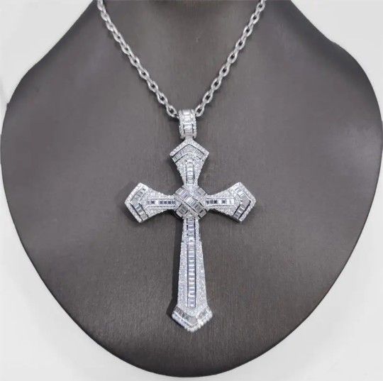 Moissanite Pendant With Necklace 