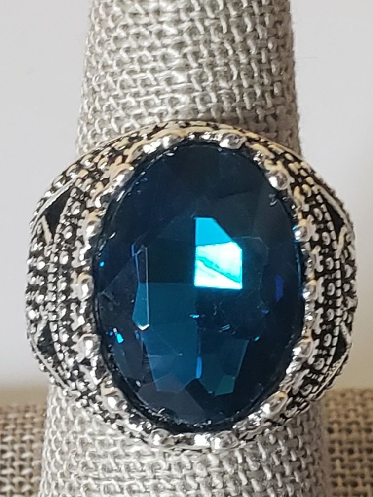 Antique Silver Stone Vintage Jewelry Rings For Men and Women Color silver and Blue Size 8.5