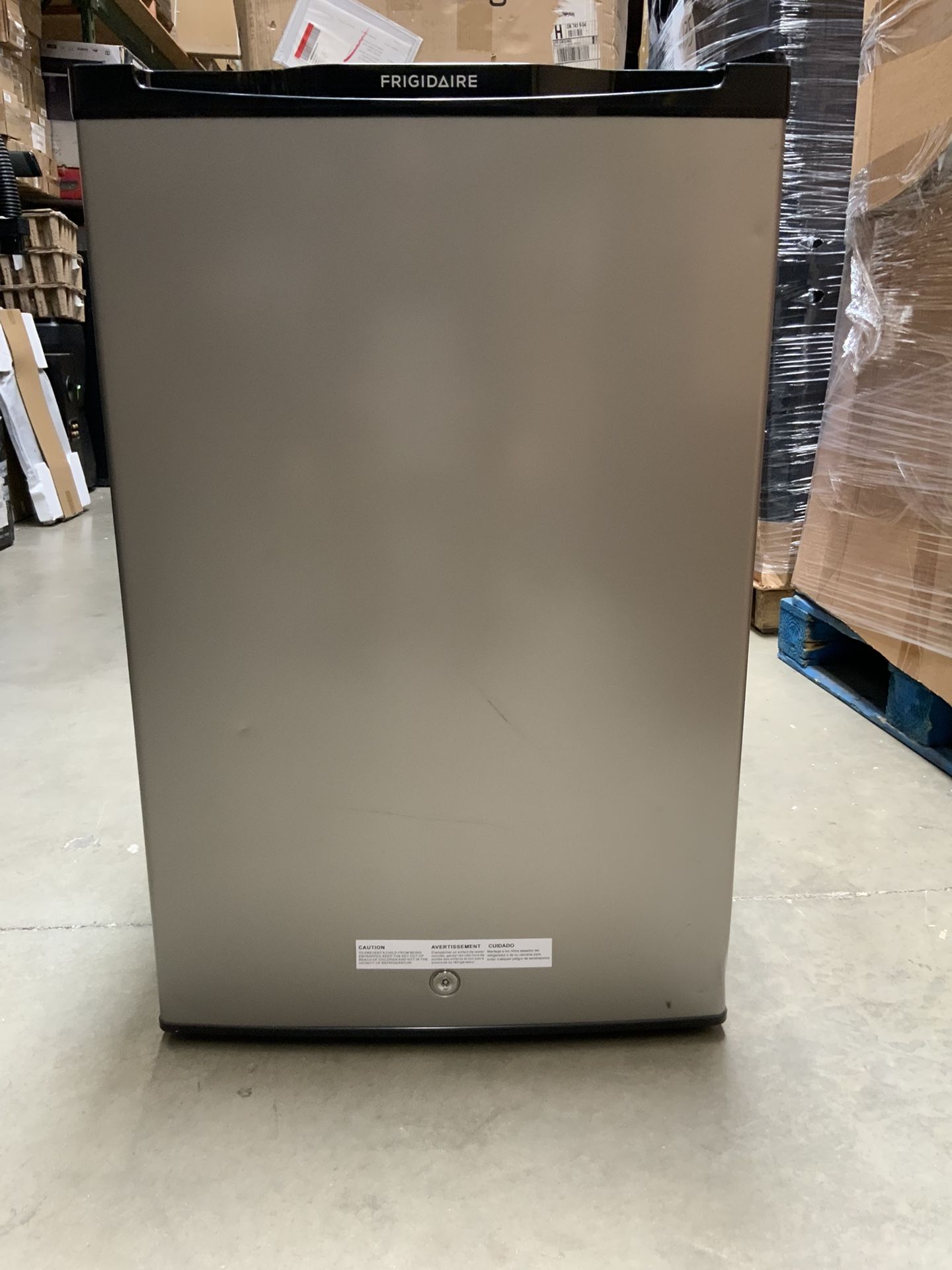 Frigidaire - 4.5 Cu. Ft. Mini Fridge - Silver Mist #604
