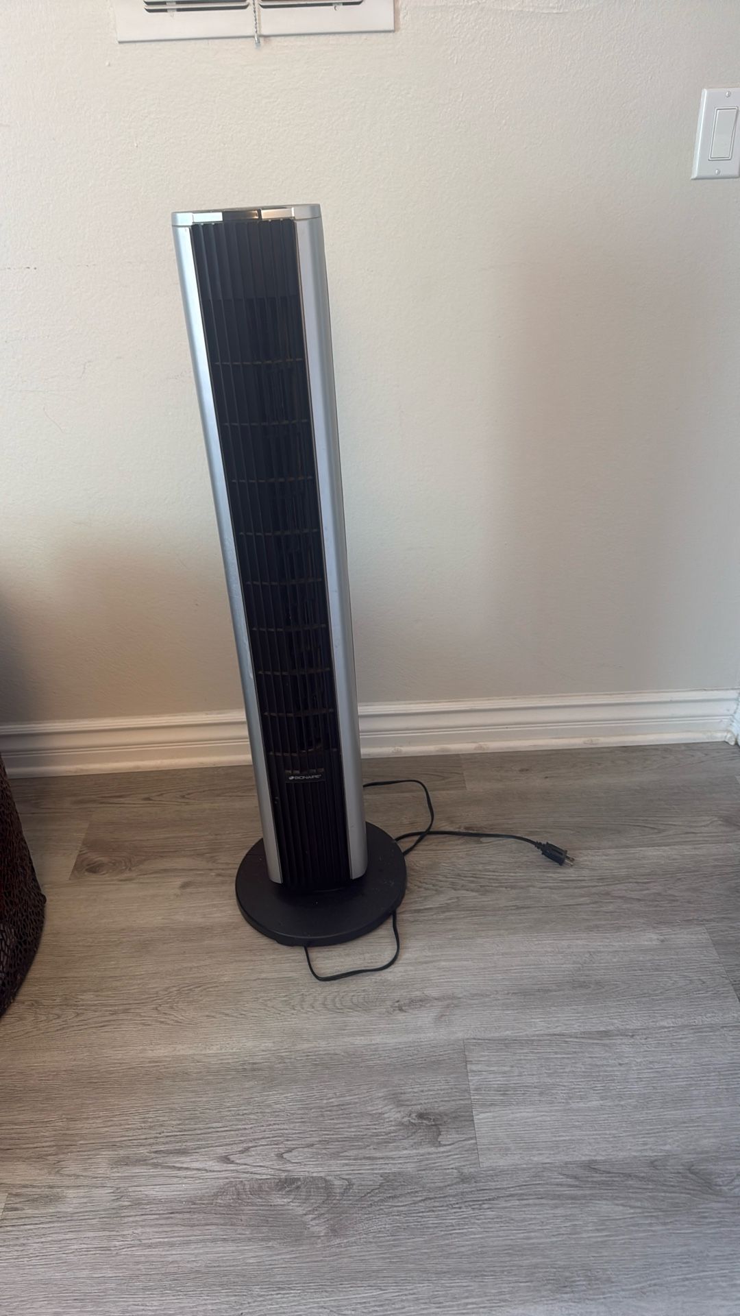 Bionaire Tower Fan Good Condition For Used Normal Wear Price 35 But Operation For Discount Is Available If Anyone Need