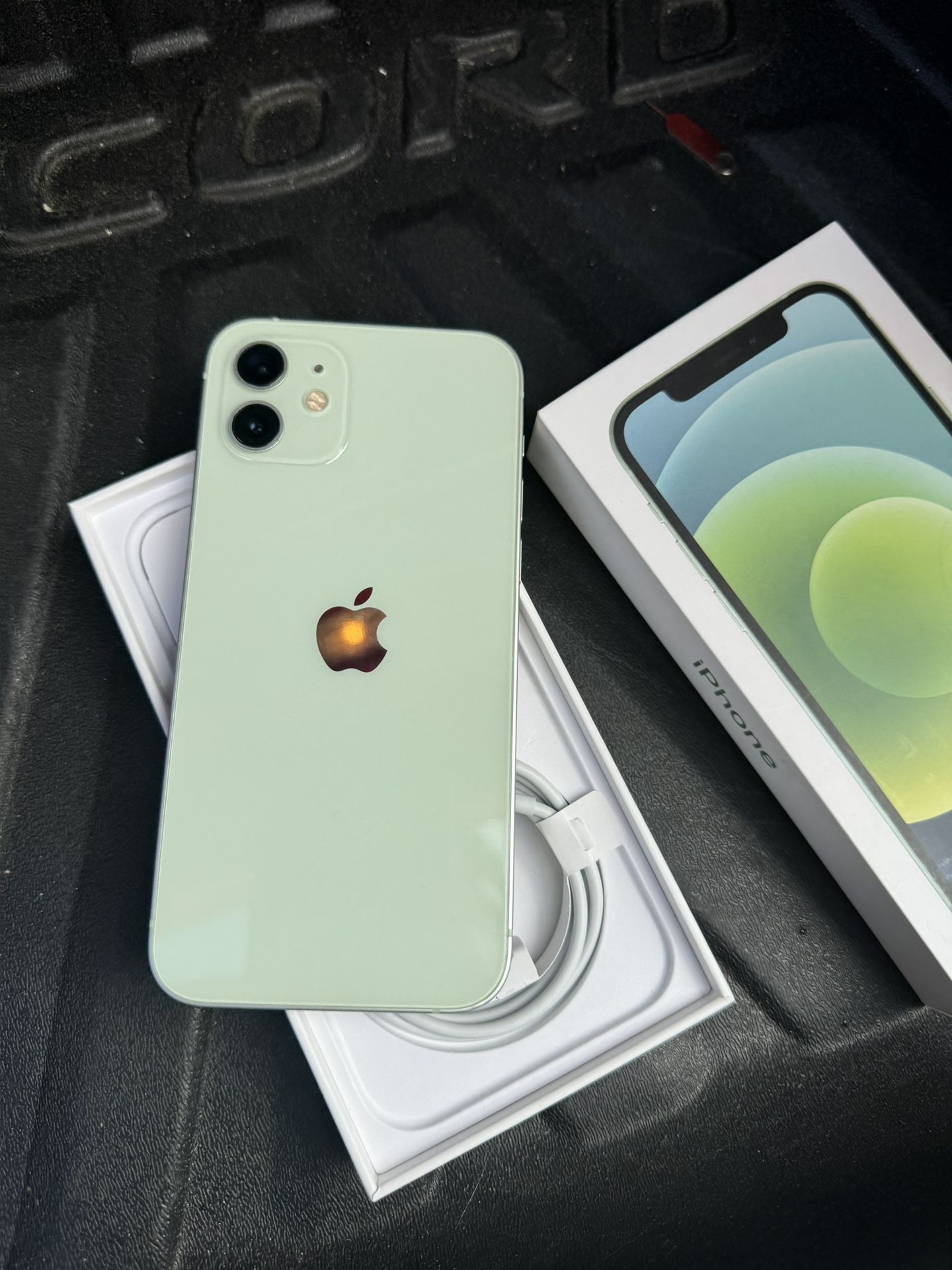 Iphone 12 64GB Green Unlocked Any Sim