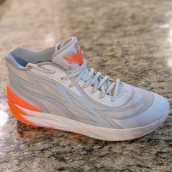 Puma LaMelo Ball Mb.02
Size 11.5 (Men's)