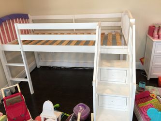 Bendo una camita para niña