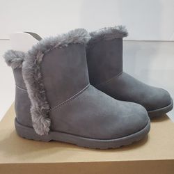 Calistoga Vegan Suede Faux Fur Lining Ankle Boots Gray Brand New Size 6 Girls 