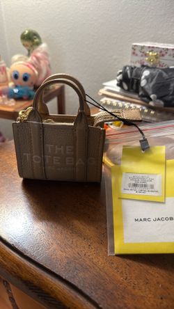 The tote bag
