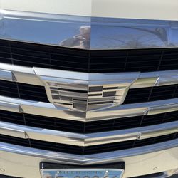 2015 Cadillac Escalade front and rear emblems