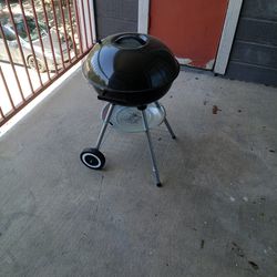 Small outdoors  grill