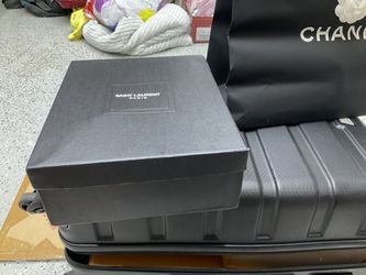 MOVING SALE Authentic Gift Boxes $20 FOR ALL 3 LIKE NEW CONDITION PICK UP IN WESTMINSTER CITY 92683 WESTMINSTER BLVD AND SPRING DALE