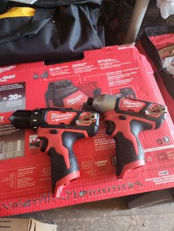 Firm Price🛑 Milwaukee m12 impact drive & drill drive used Good Tool-Only. Precio Firme 🛑