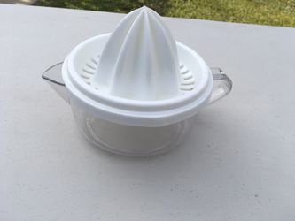 Lemon squeezer