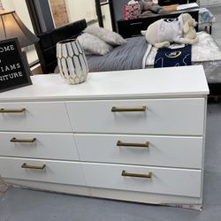 New Dresser With 1 Nightstand Only Available In Black 