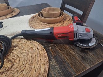Milwaukee Grinder