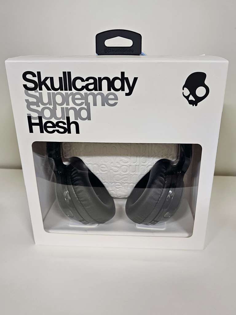 Lot of 7 Brand New Skullcandy Supreme Sound Hesh Mic Headphones in Black