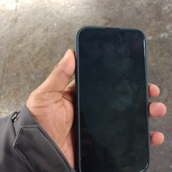 iPhone 14 pro looking to sell now