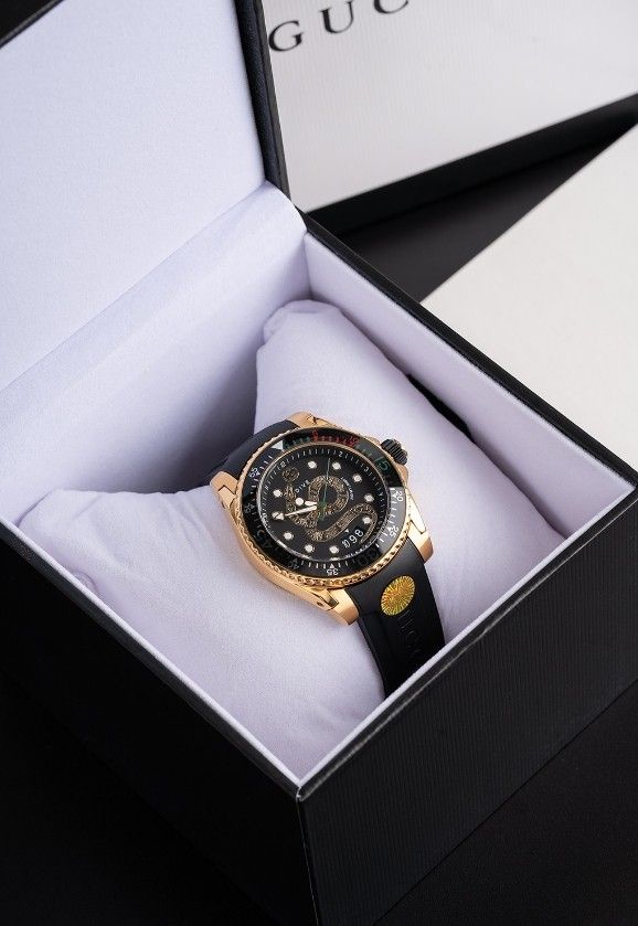 Gucci's new unisex diving watch