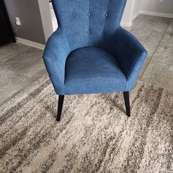 Accent Chairs