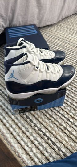 Air Jordan 11 Retro UNC Win Like 82