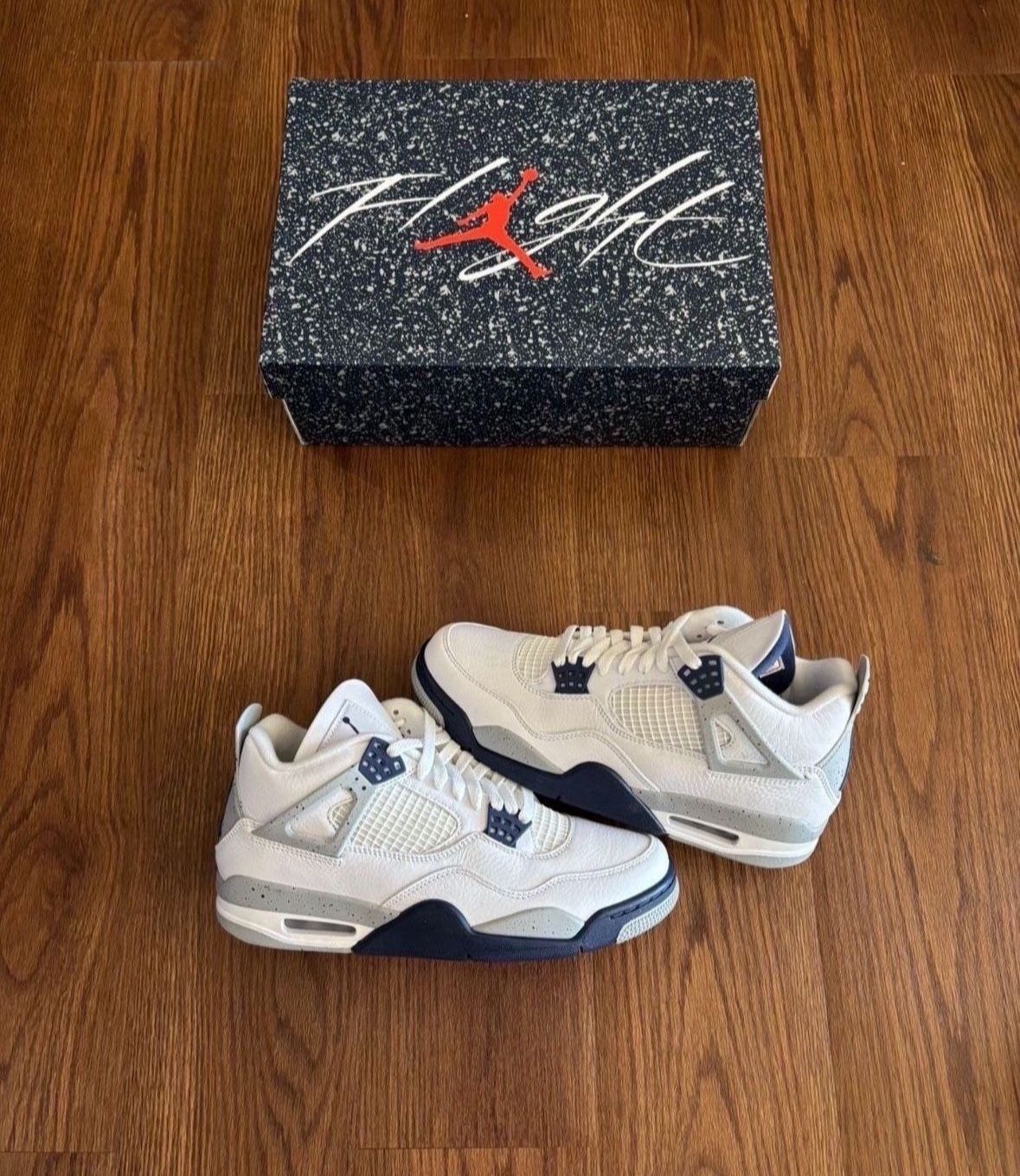 Jordan 4 Midnight Navy