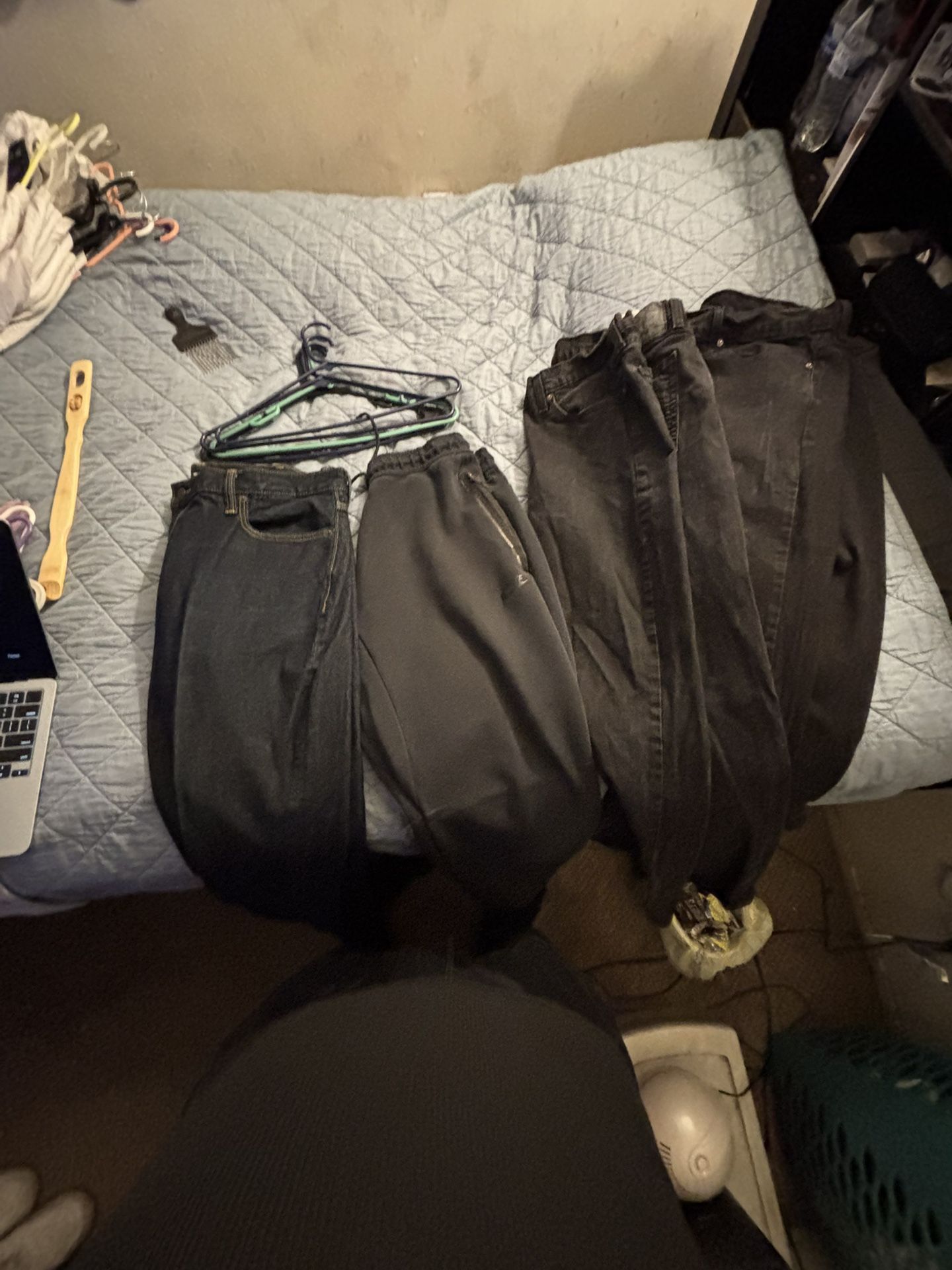 Used Men’s Pants & Joggers (Size 40x32)