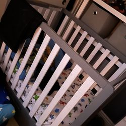 baby crib 