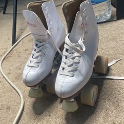 Size 6 Chicago Roller Skates 