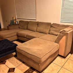 Sectional Couch 