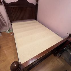 Bed, Vanity/Dresser, Desk Set