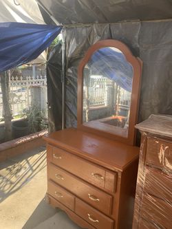 Dresser