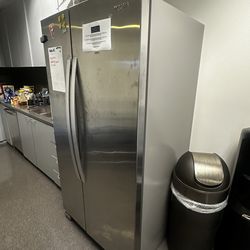 Whirlpool 25 cu ft Side-by-Side Refrigerator – Model WRS315SNHM03