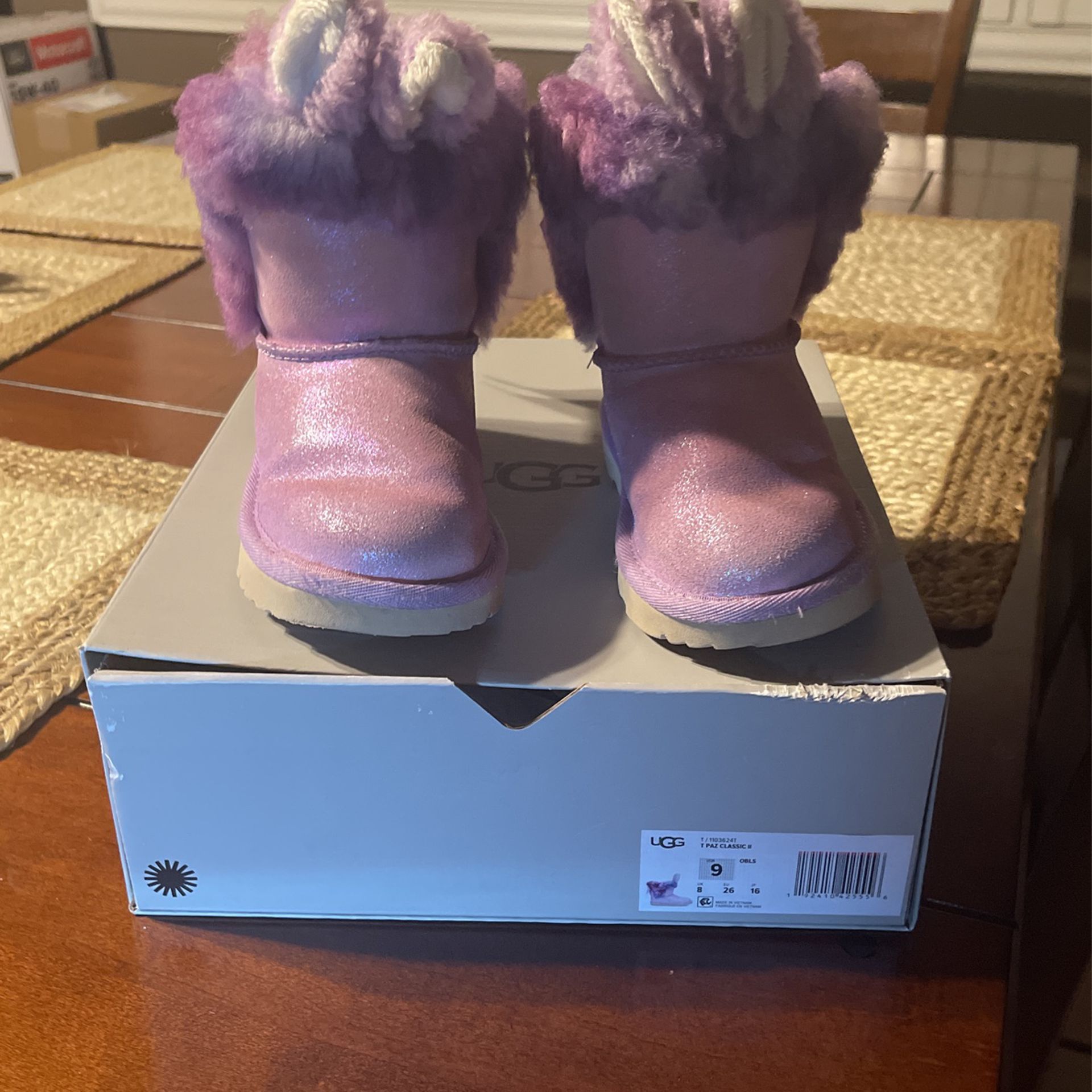 Toddler Girl Lavender Bunny Ugg Boots. 9t