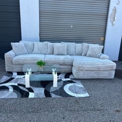 Beautiful Oversized and Super Puffy Sectional Couch FREE DELIVERY $750