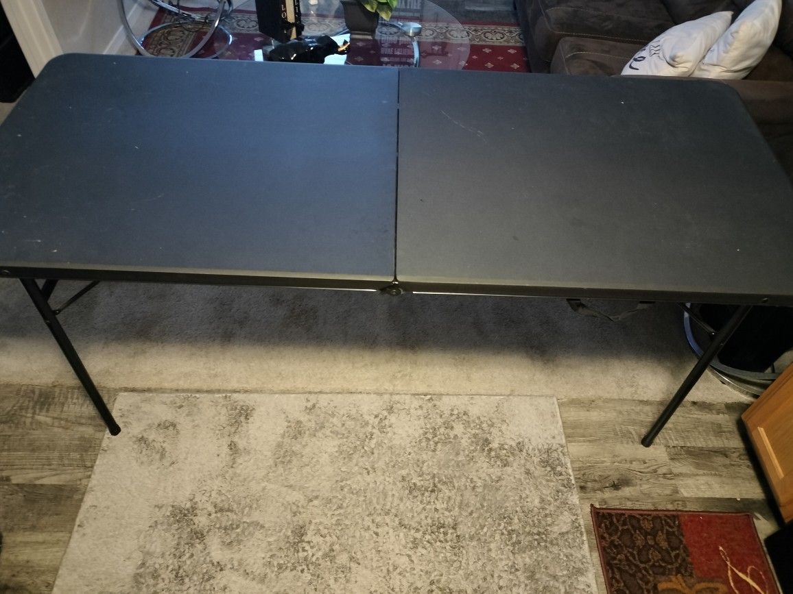 Black 6ft Folding Table 