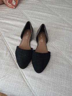 Toms Womans Shoes Size 8