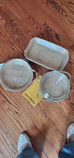 Vintage glass baking set
