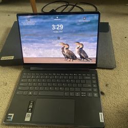 Lenovo Laptop 2-1 Touch Screen 